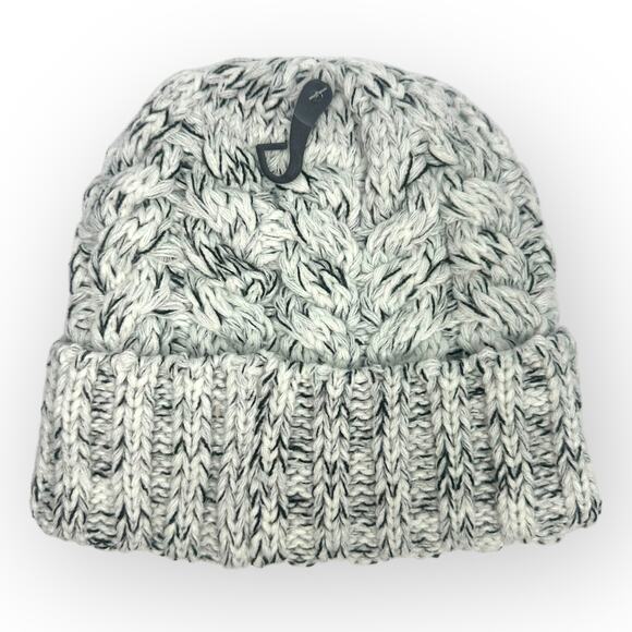 C.C Beanie NWT Cable Knit Cuffed Beanie Adult One Size White/Black Winter Hat - Picture 2 of 7
